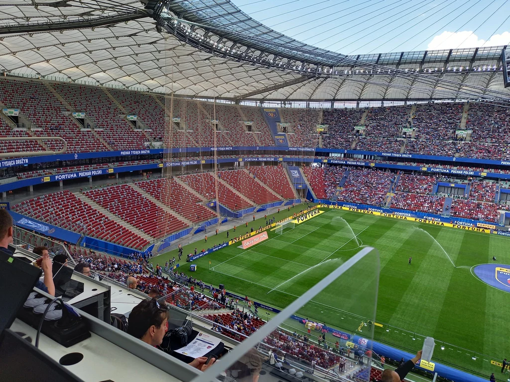 Pusty sektor kibiców Lecha Poznań podczas finału na Stadionie Narodowym Pusty sektor kibiców Lecha Poznań podczas finału na Stadionie Narodowym