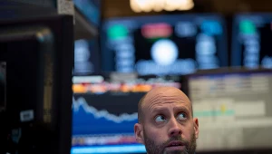 Inwestorzy czekają w tym tygodniu na posiedzenie amerykańskiej Rezerwy Federalnej i oczekują podwyżki benchmarkowej stopy procentowej w USA o 50 pb