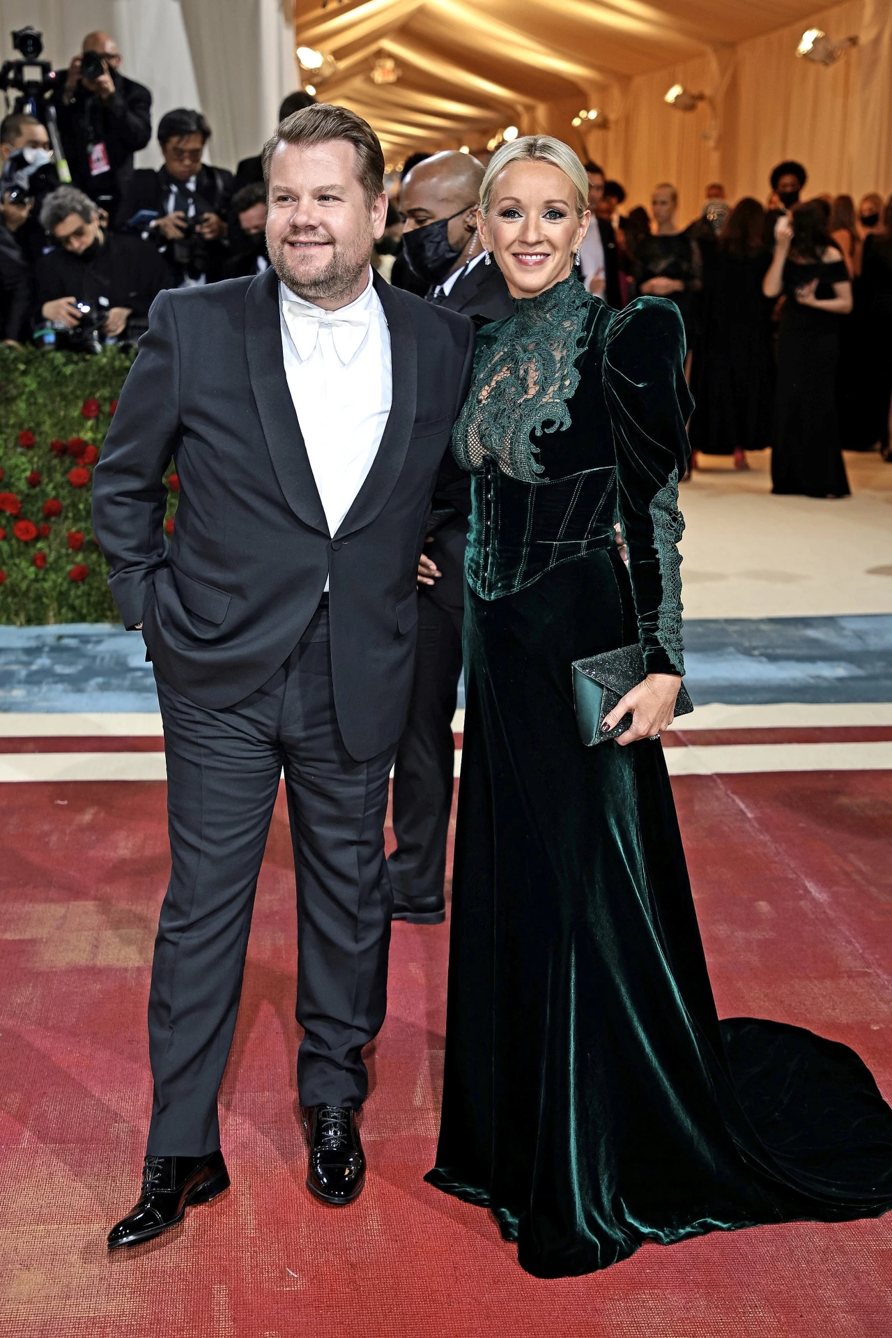 James Corden i Julia Carey
