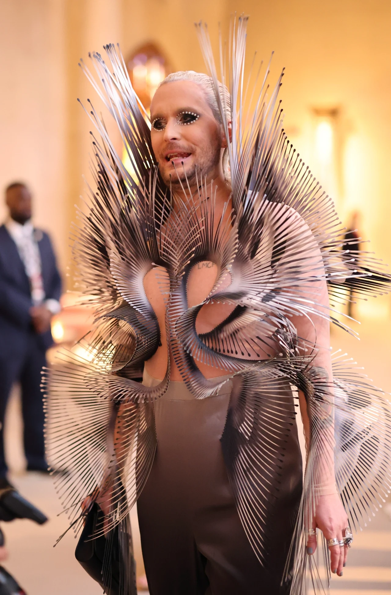 Frederik Robertson przebrał się chyba za jeża