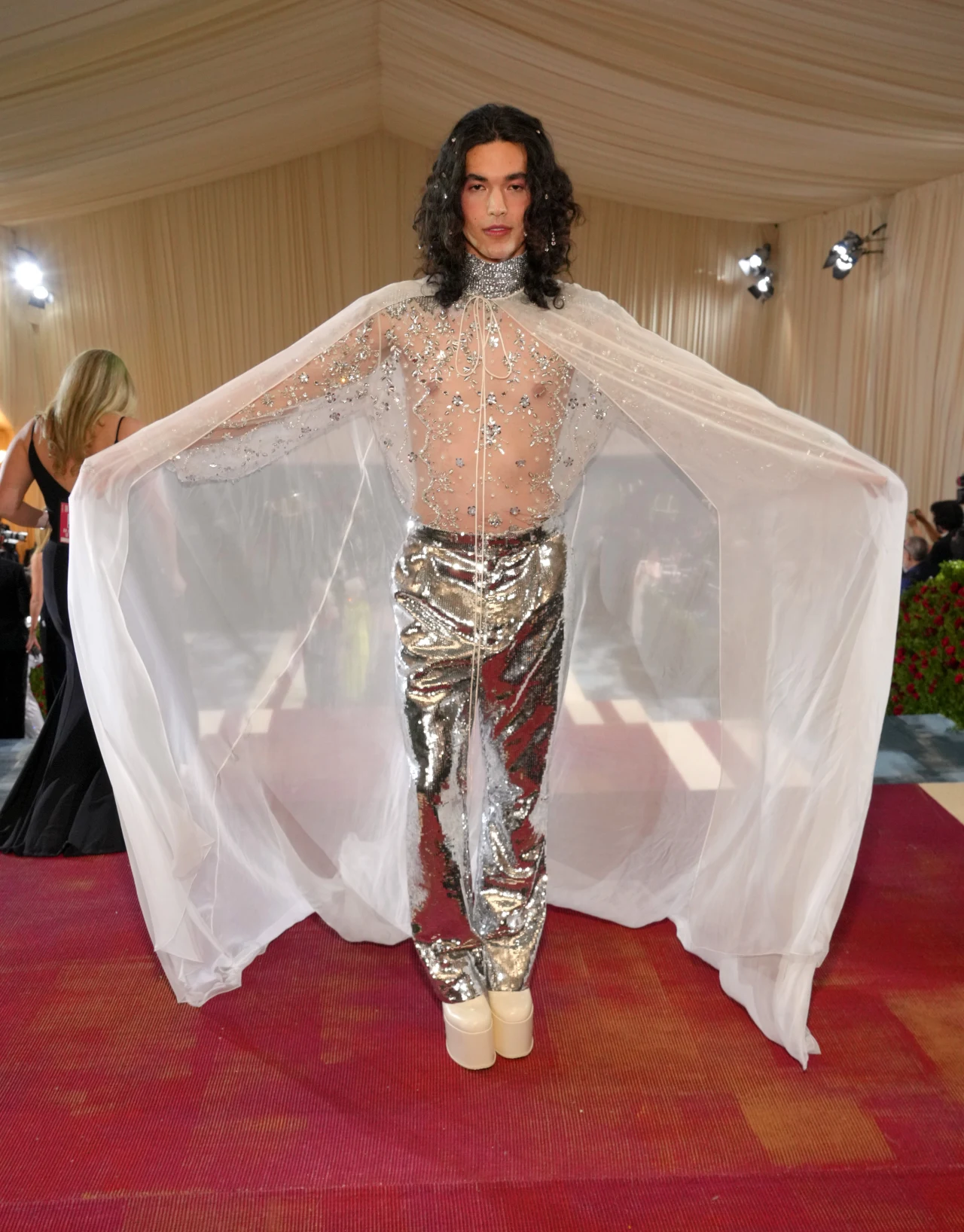 Nieco ciała odsłonił Conan Gray i zaprezentował światu swoją klatę