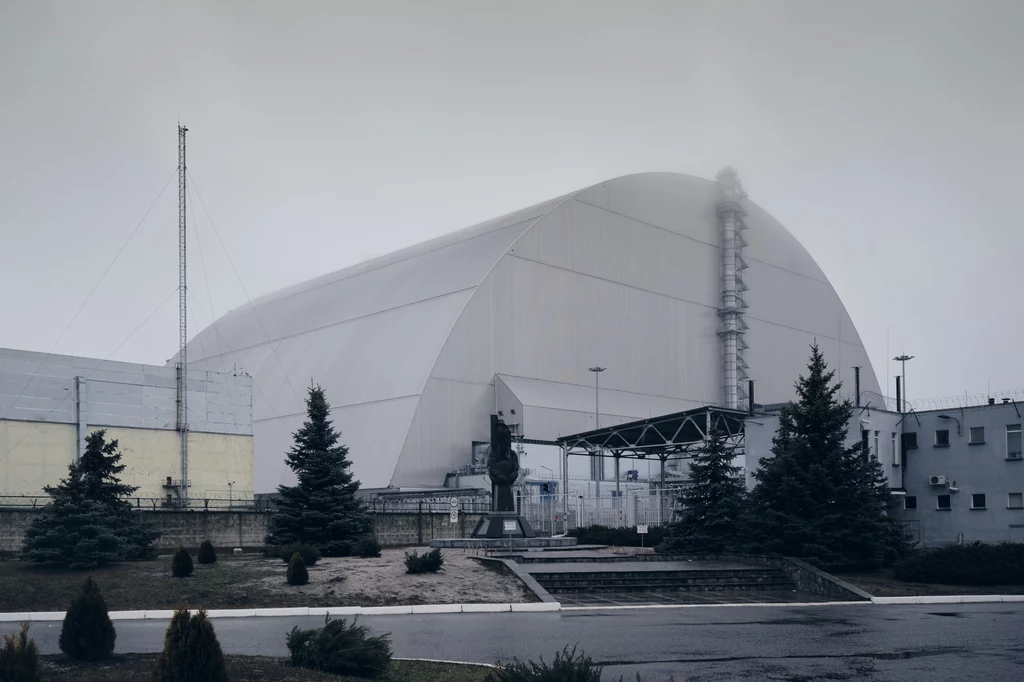 Rosyjscy najeźdźcy, którzy przez ponad miesiąc kontrolowali teren dawnej elektrowni atomowej w Czarnobylu, prawdopodobnie zniszczyli kluczowe systemy bezpieczeństwa monitorujące poziom radioaktywnych zanieczyszczeń