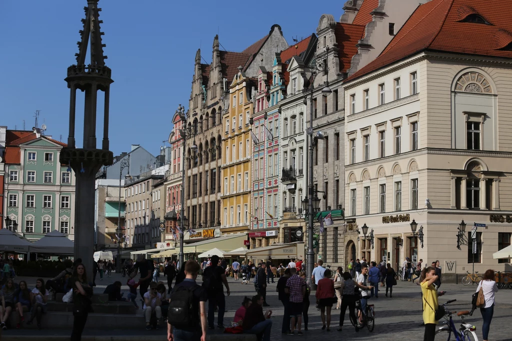 We Wrocławiu otwarto cukiernię, która serwuje gofry w kształcie genitaliów