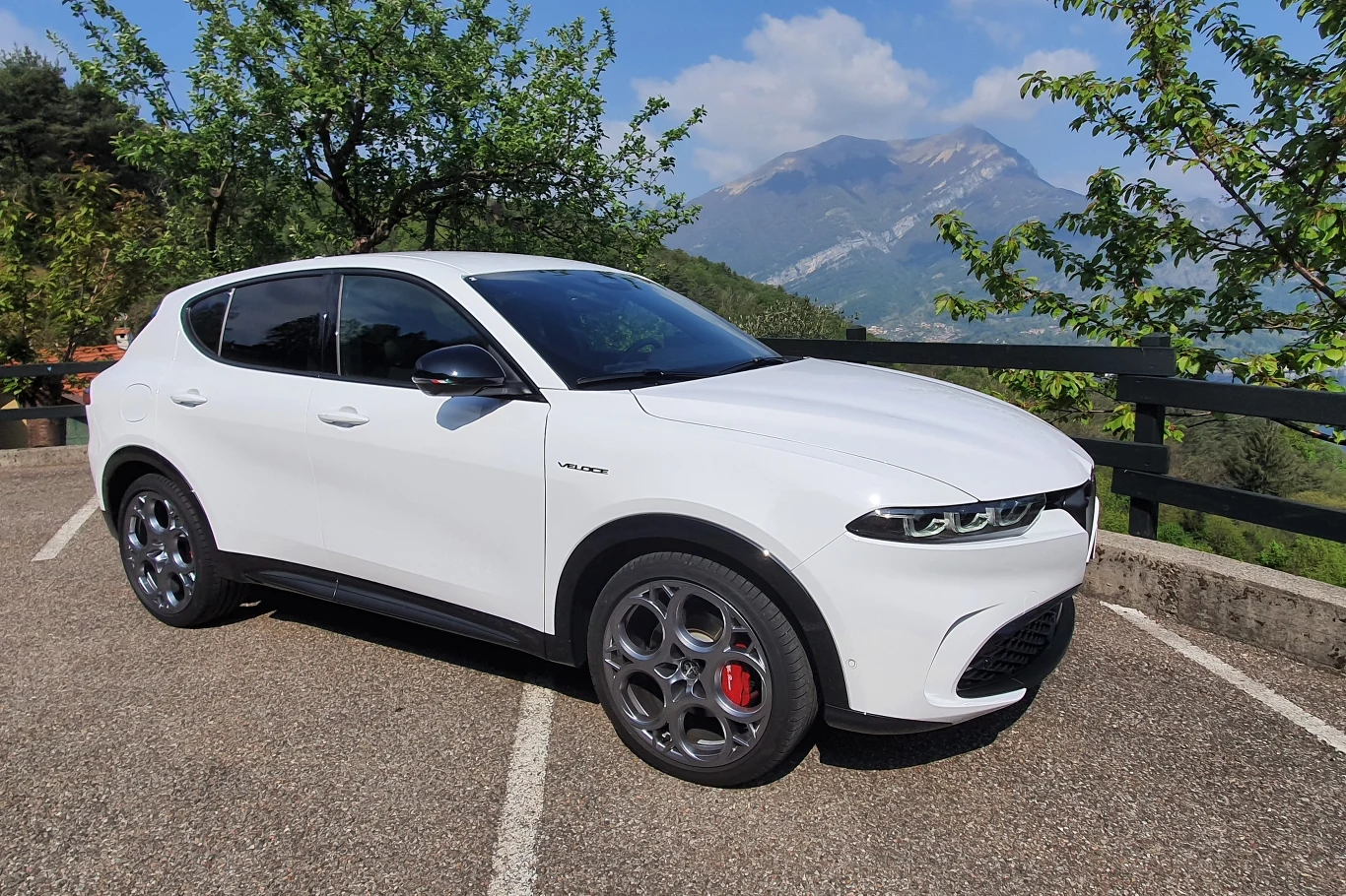 Alfa Romeo Tonale - stonowane emocje miękkiej hybrydy