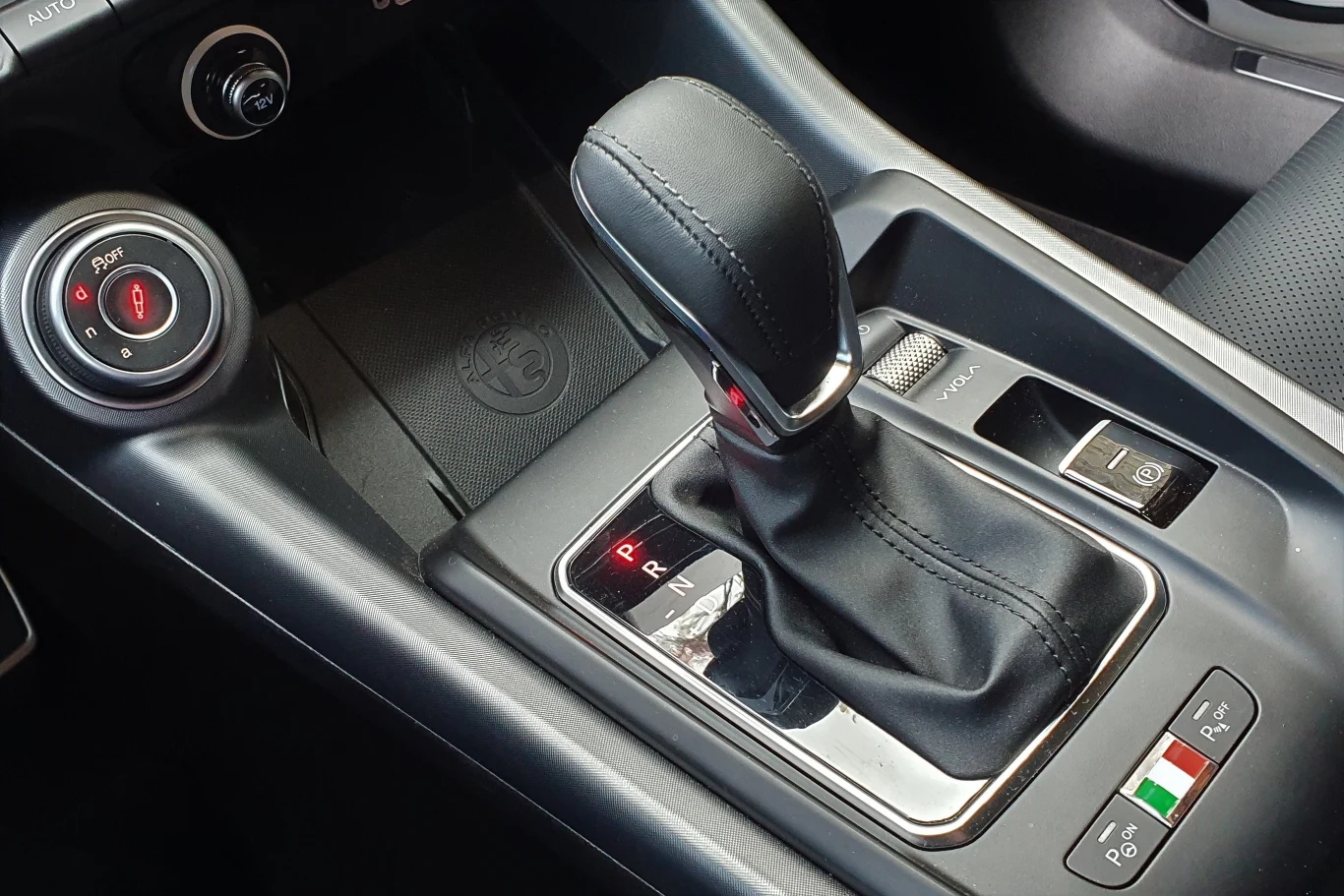 Alfa Romeo Tonale - stonowane emocje miękkiej hybrydy