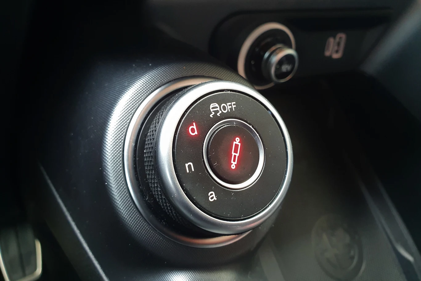 Alfa Romeo Tonale - stonowane emocje miękkiej hybrydy