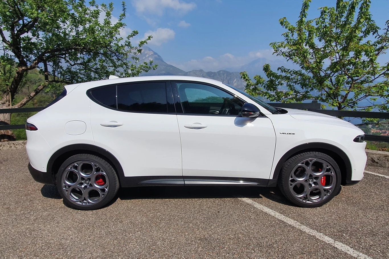 Alfa Romeo Tonale - stonowane emocje miękkiej hybrydy