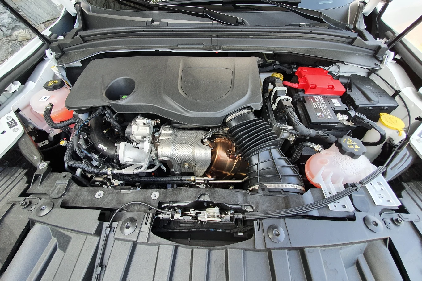 Alfa Romeo Tonale - stonowane emocje miękkiej hybrydy