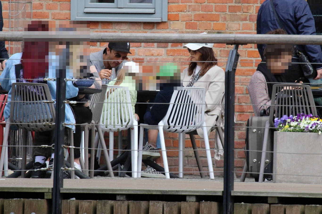 Paulina Krupińska i Sebastian Karpiel-Bułecka z dziećmi Paulina Krupińska i Sebastian Karpiel-Bułecka z dziećmi