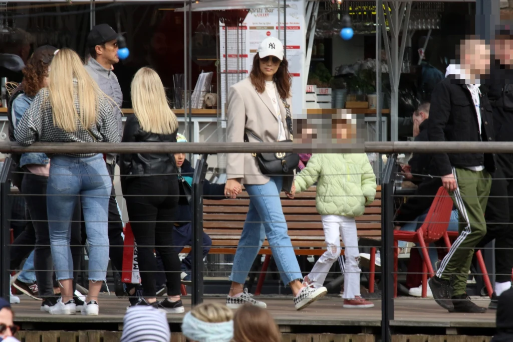 Paulina Krupińska i Sebastian Karpiel-Bułecka z dziećmi Paulina Krupińska i Sebastian Karpiel-Bułecka z dziećmi