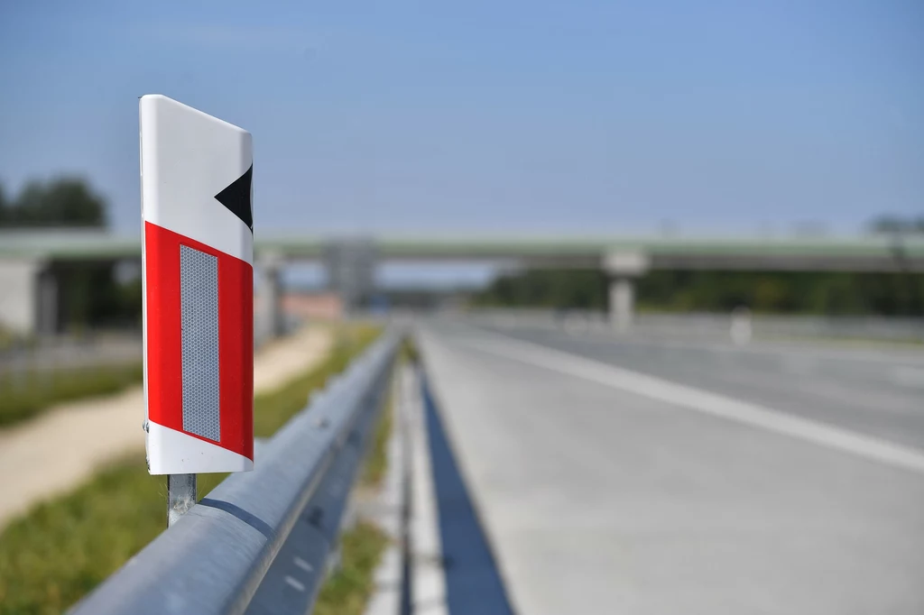 Na rozbudowywanym odcinku autostrady A2 między Warszawą a Łodzią staną panele fotowoltaiczne. Pierwsza w Polsce solarna autostrada ma posłużyć GDDKiA jako pole do testów tego rozwiązania