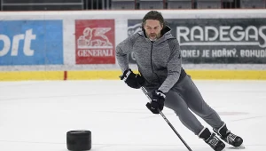 Jaromir Jagr nie zagra w polskiej lidze, ale jego kolega z klubu już tak