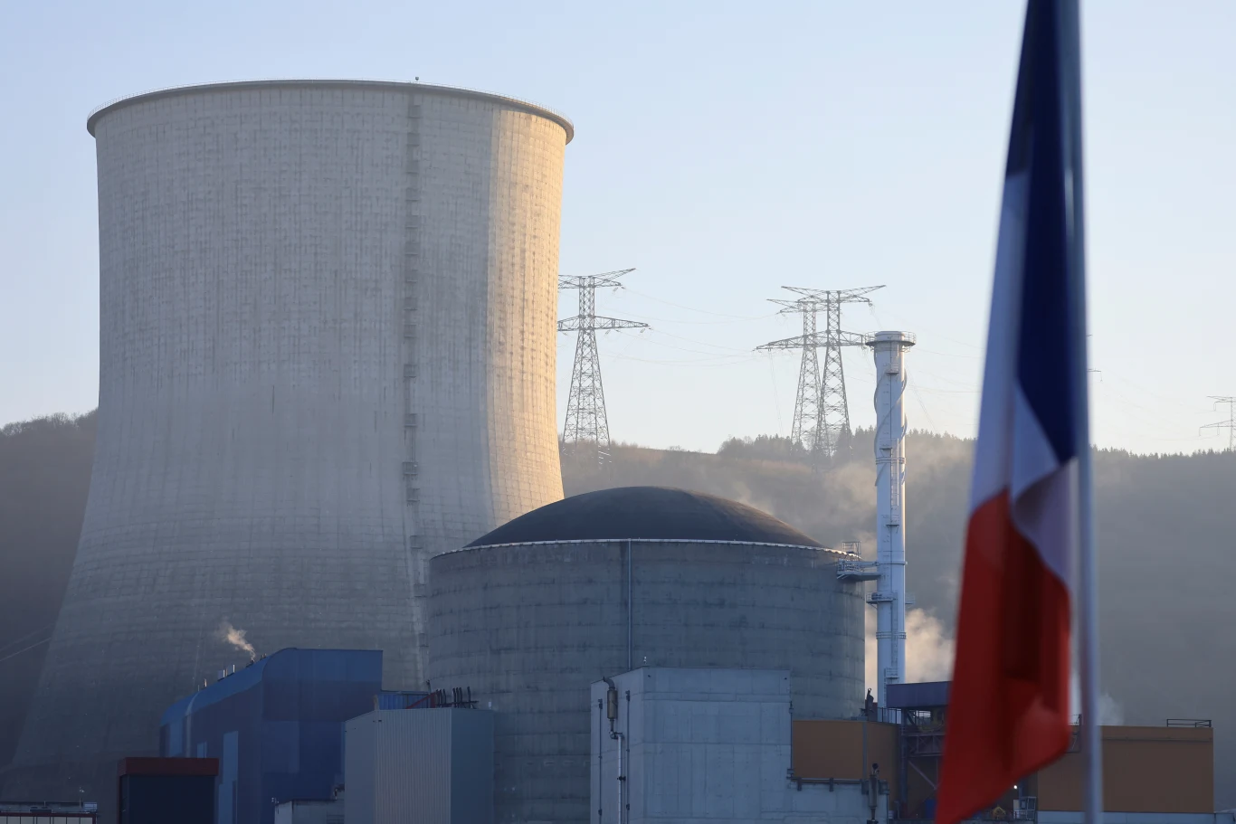 Elektrownia jądrowa we Francji. Elektrownia jądrowa we Francji.