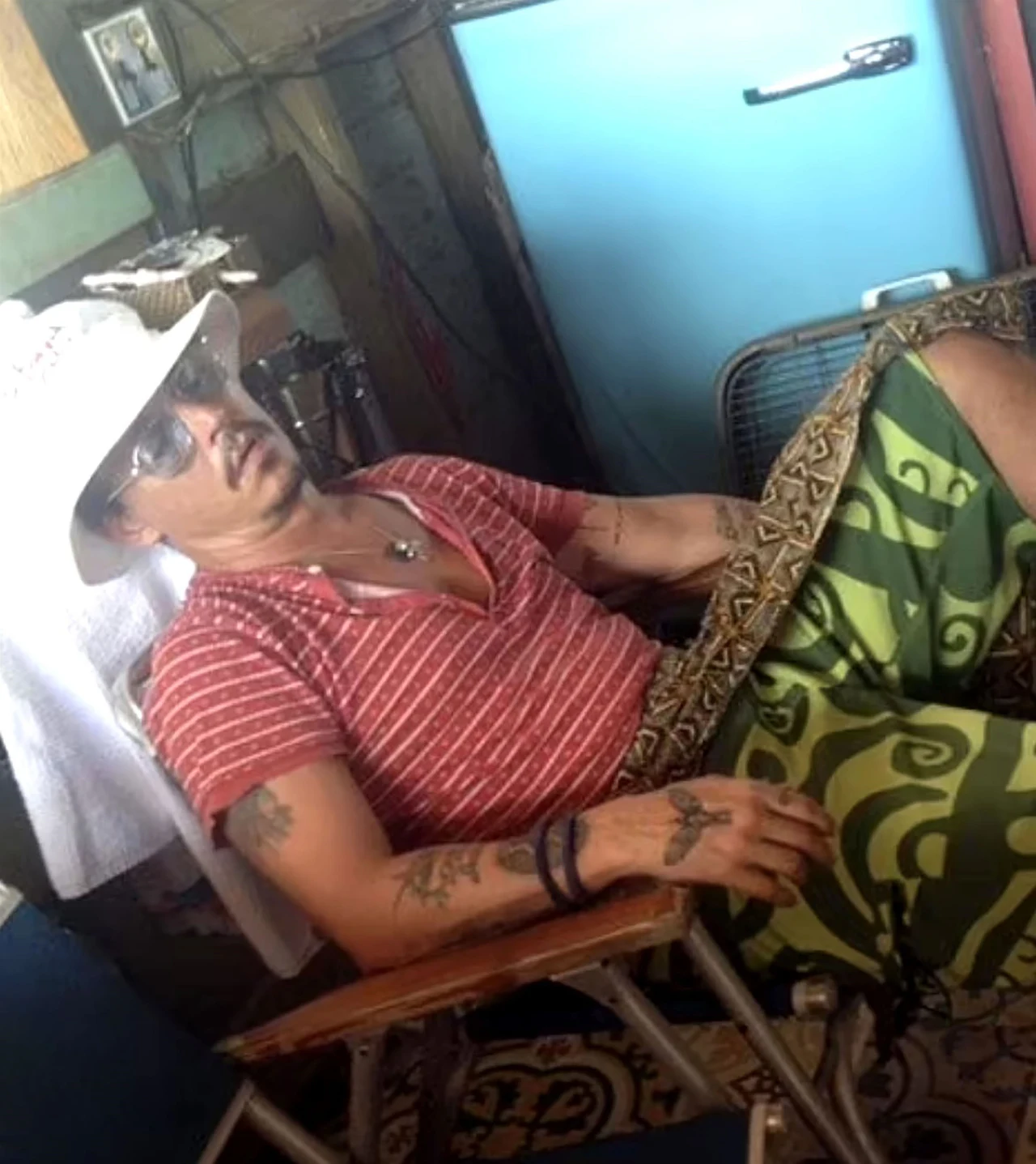 Johnny Depp nie mógł się spodziewać, że te zdjęcia ujrzą światło dzienne Johnny Depp nie mógł się spodziewać, że te zdjęcia ujrzą światło dzienne