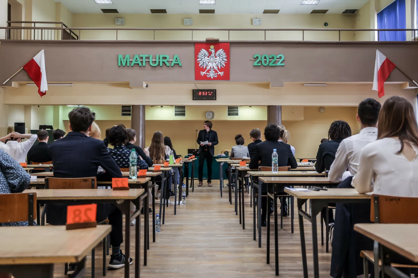 Matury 2022 trwają. Uczniowie zmierzyli się już z pierwszymi egzaminami, m.in. z języka polskiego, matematyki oraz języka obcego nowożytnego. W naszym serwisie na bieżąco publikujemy arkusze CKE oraz pierwsze, nieoficjalne odpowiedzi Matury 2022 trwają. Uczniowie zmierzyli się już z pierwszymi egzaminami, m.in. z języka polskiego, matematyki oraz języka obcego nowożytnego. W naszym serwisie na bieżąco publikujemy arkusze CKE oraz pierwsze, nieoficjalne odpowiedzi