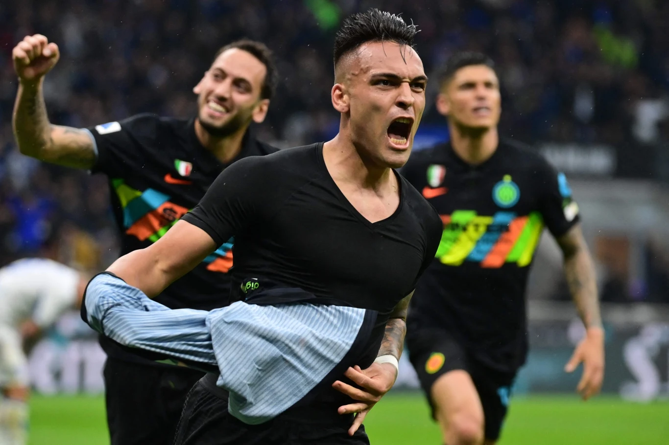 Radość Lautaro Martineza i jego kolegów z Interu w meczu z Empoli Radość Lautaro Martineza i jego kolegów z Interu w meczu z Empoli