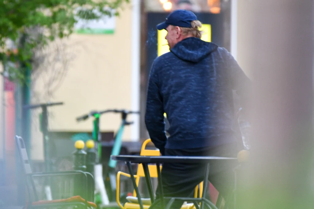 Bartosz Żukowski na siłowni pod chmurką