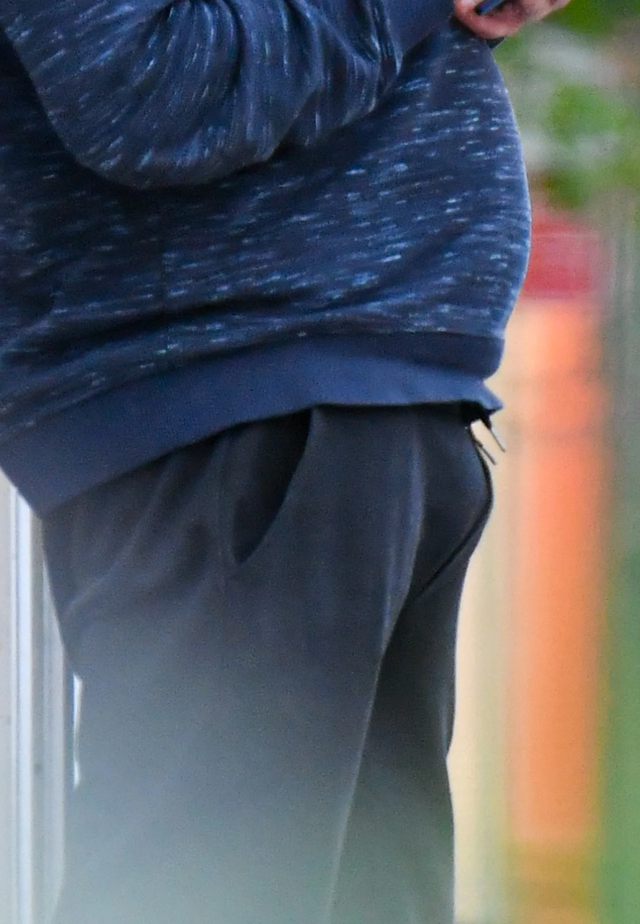 Bartosz Żukowski próbuje zrzucić brzuszek na siłowni