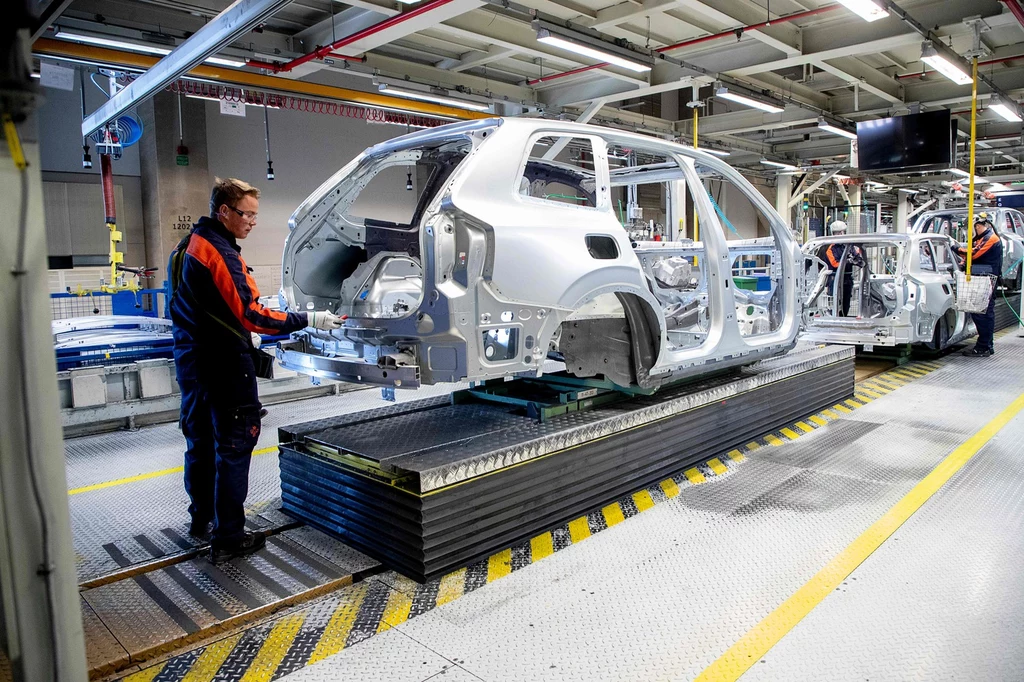 Gigant motoryzacyjny wstrzymuje produkcję w Polsce
