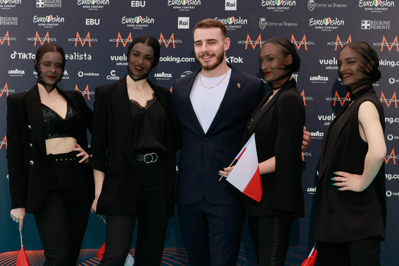 Krystian Ochman podczas oficjalnej prezentacji uczestników Eurowizji 2022 Krystian Ochman podczas oficjalnej prezentacji uczestników Eurowizji 2022