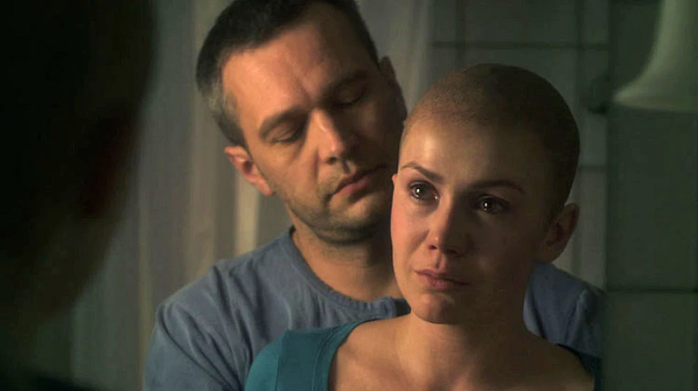 Olga Bołądź i Michał Żebrowski w filmie "Nad życie"