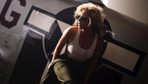 Lady Gaga promuje film "Top Gun Maverick"