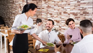 Dla kobiet oferty są m.in. w branży gastronomicznej