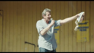 Kadr z filmu "Lombard" w reżyserii Łukasza Kowalskiego