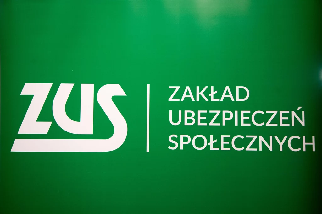 ZUS: Obywatele Ukrainy powinni poinformować o swoim wyjeździe z Polski