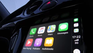 Jak zainstalować i połączyć iPhone z Apple CarPlay?