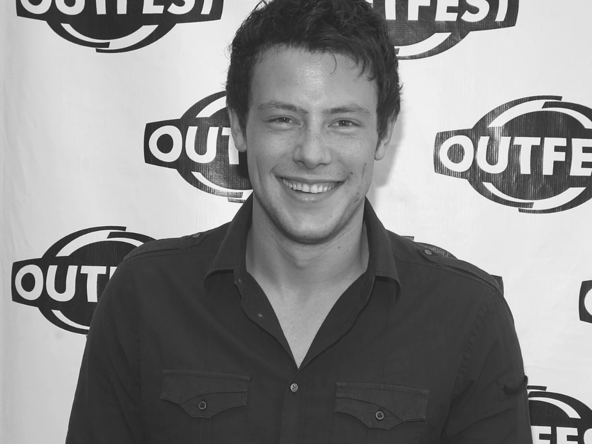 Cory Monteith zmarł po przedawkowaniu narkotyków Cory Monteith zmarł po przedawkowaniu narkotyków