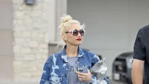 Gwen Stefani w modnej, dżinsowej stylizacji 