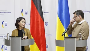 Minister spraw zagranicznych Niemiec Annalena Baerbock podczas konferencji prasowej z ministrem spraw zagranicznych Ukrainy Dmytro Kułebą w Kijowie 