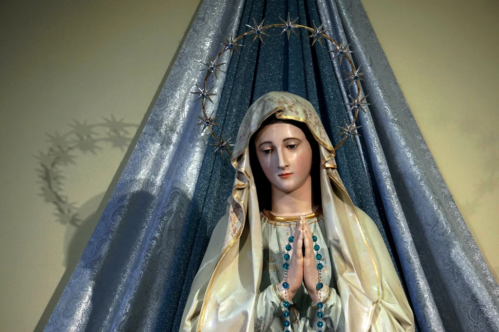 Figura Matki Bożej w medziugorskim kościele ma wiernie przypominać postać, która objawia się "widzącym"