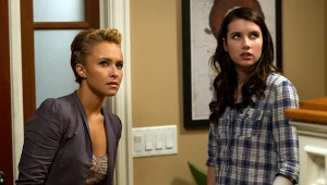 Hayden Panettiere (L) w czwartej części "Krzyku"