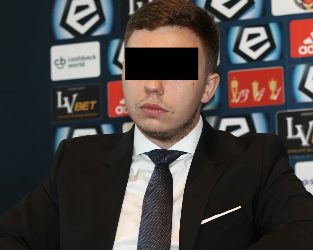 Damian D. Damian D.