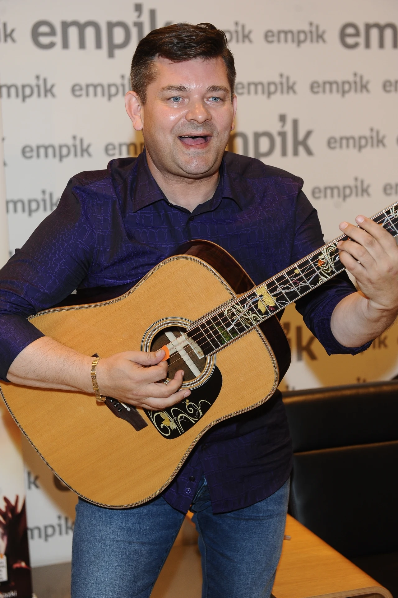 Zenon Martyniuk odpowiedzialnie podchodzi do swojej pracy, dlatego nie sięga po alkohol Zenon Martyniuk odpowiedzialnie podchodzi do swojej pracy, dlatego nie sięga po alkohol