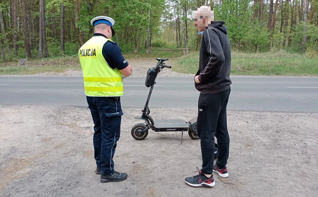 Hulajnogista zdecydowanie przesadził z prędkością