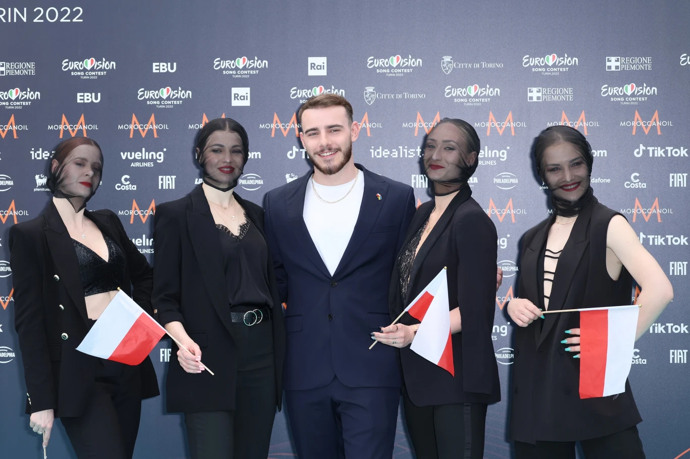 Krystian Ochman i jego tancerki na Eurowizji 2022 Krystian Ochman i jego tancerki na Eurowizji 2022