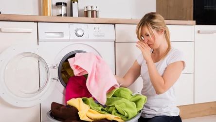 Pranie znów brzydko pachnie? Wystarczy trzymać się kilku zasad