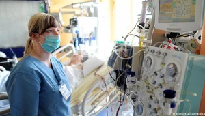 Niedobór wykwalifikowanych pracowników jest widoczny szczególnie w obszarze zdrowia i opieki