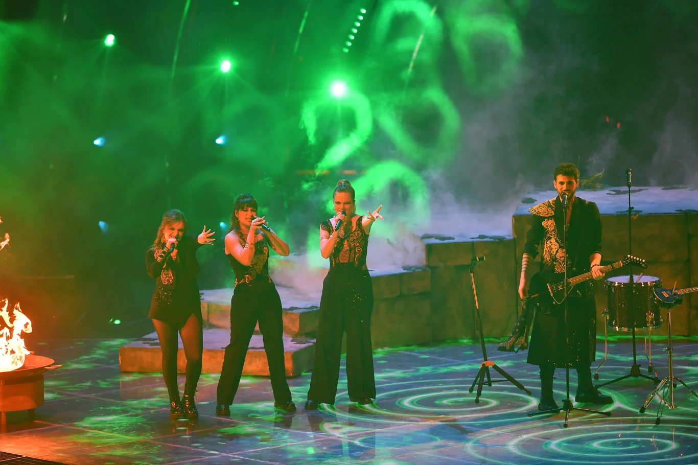 Alvan & Ahez podczas Eurowizji 2022 Alvan & Ahez podczas Eurowizji 2022