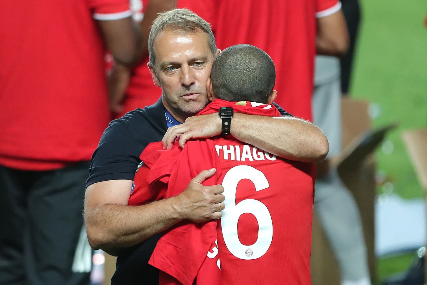 Hansi Flick i Thiago - obaj opuścili Bayern niedługo po wygraniu Ligi Mistrzów Hansi Flick i Thiago - obaj opuścili Bayern niedługo po wygraniu Ligi Mistrzów