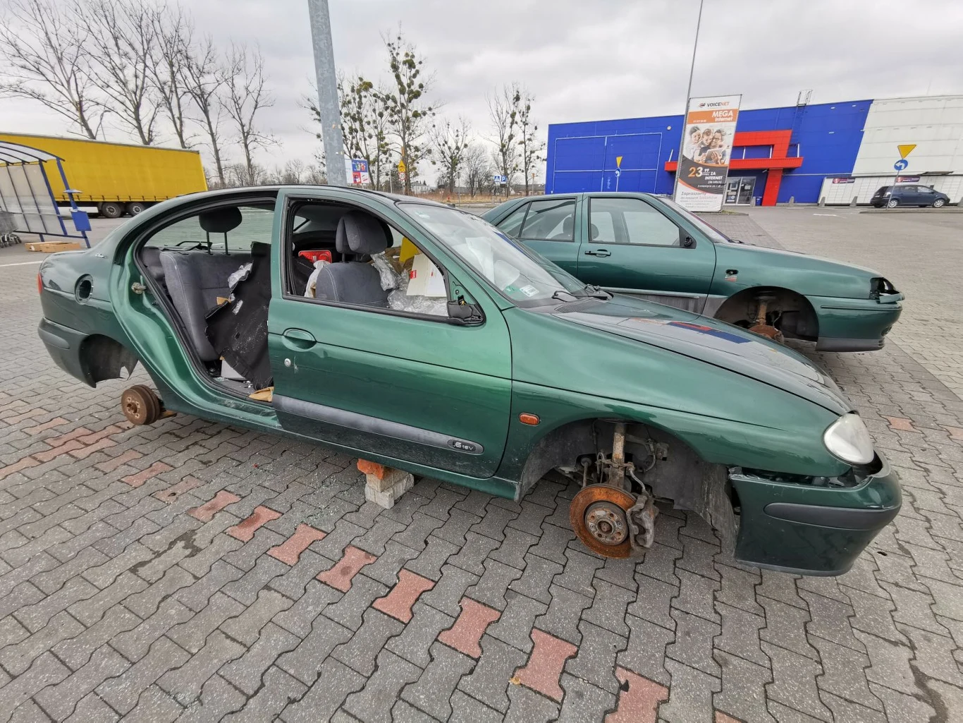 "Martwe dusze" to poważny problem Centralnej Ewidencji Pojazdów. Jest ich w Polsce blisko 7 mln "Martwe dusze" to poważny problem Centralnej Ewidencji Pojazdów. Jest ich w Polsce blisko 7 mln