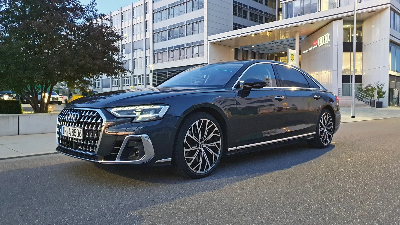 Audi A8 2022