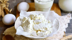 Zmora kobiet po 50. roku życia. Tych produktów powinny unikać