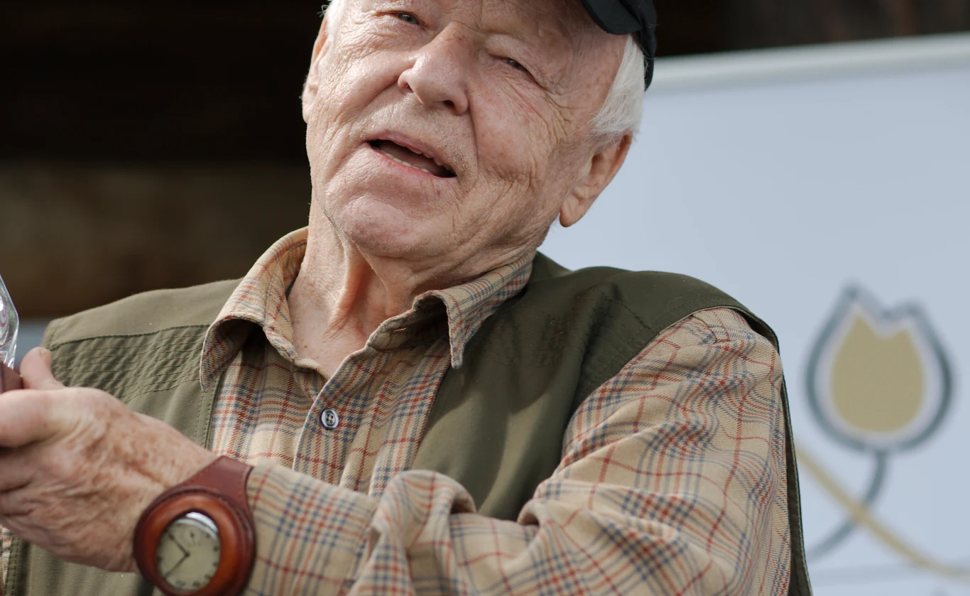 Marian Opania Marian Opania