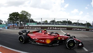 GP Hiszpanii w Barcelonie. O której godzinie dzisiaj kwalifikacje? Gdzie oglądać? Transmisja tv i stream online. Na zdjęciu Carlos Sainz Jr 