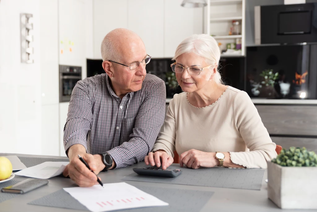 Seniorzy mają możliwość otrzymywania emerytury specjalnej