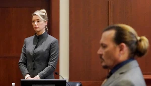 Amber Heard i Johnny Depp na sali sądowej